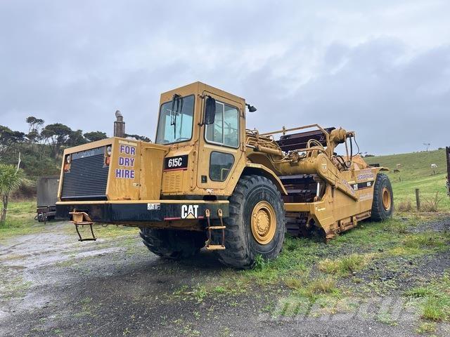 CAT 615C Scraper