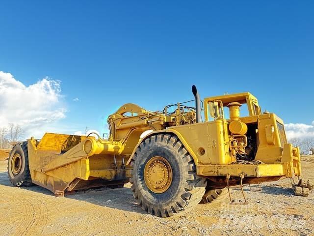 CAT 621B Scraper