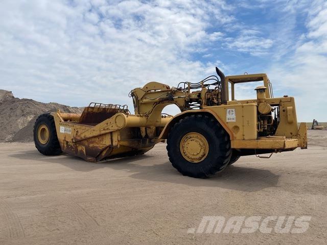 CAT 621B Scraper