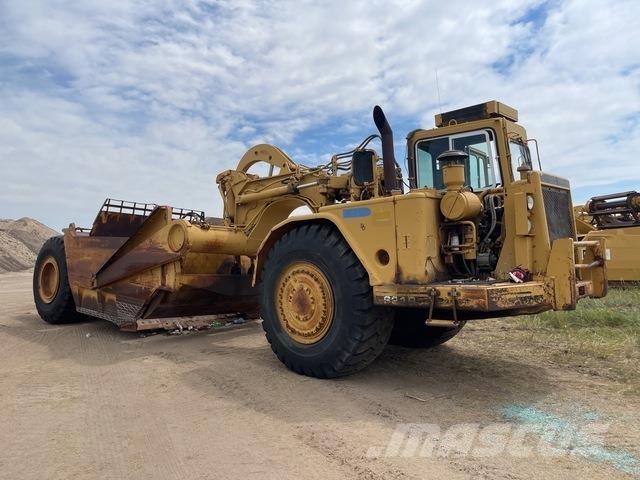 CAT 621B Scraper