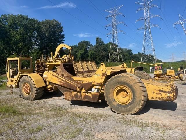 CAT 621F Scraper