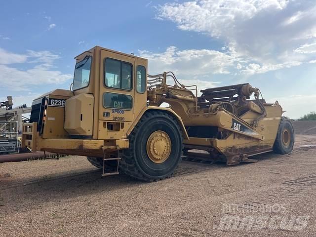 CAT 623G Scraper