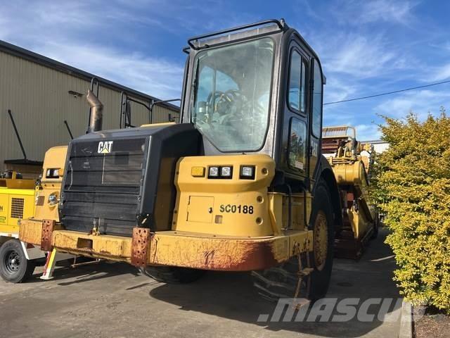 CAT 623k Scraper