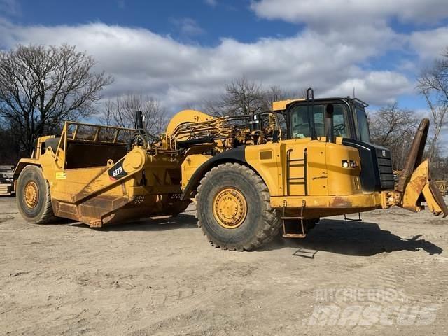 CAT 627H Scraper