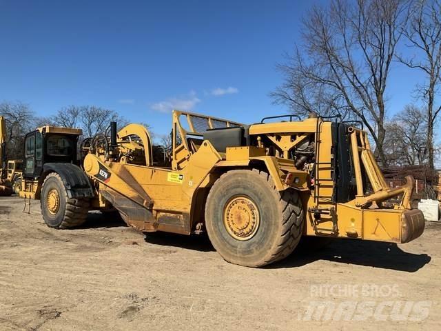 CAT 627H Scraper