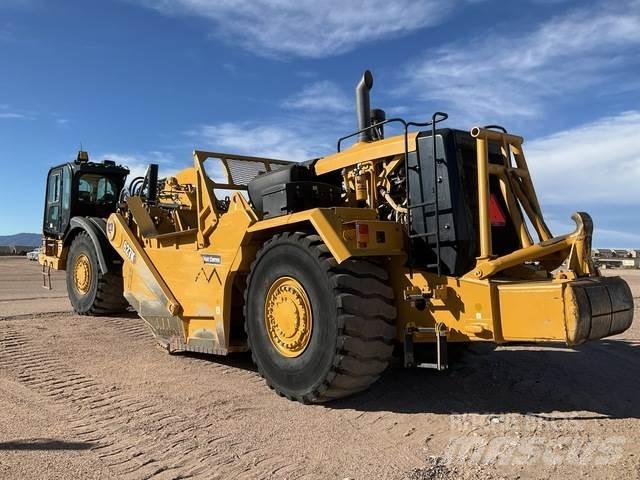 CAT 627K Scraper