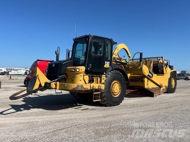 CAT 627K Scraper