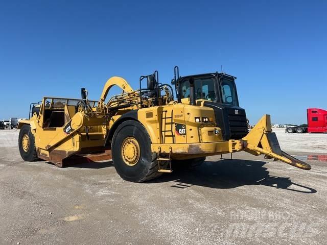 CAT 627K Scraper