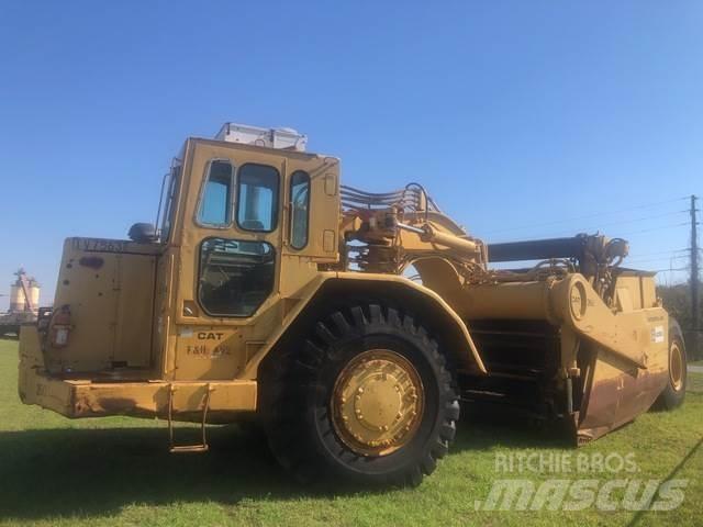 CAT 633D Scraper