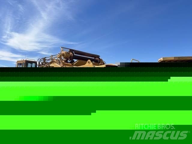 CAT 633E Scraper