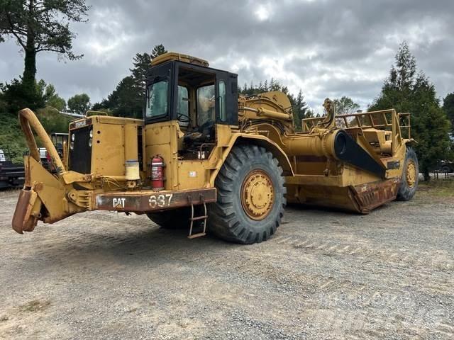 CAT 637D Scraper