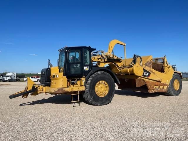 CAT 637K Scraper