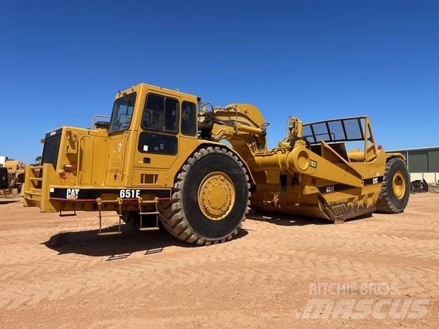 CAT 651E Scraper