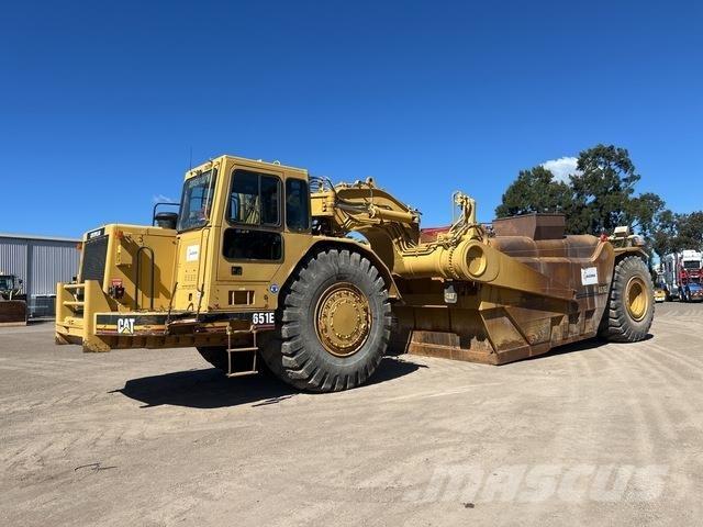 CAT 651E Camion citerne à eau