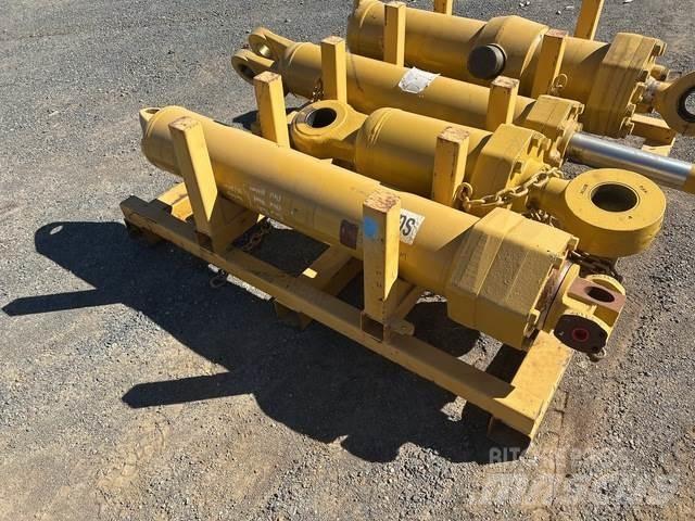 CAT 657E Transport - Autres