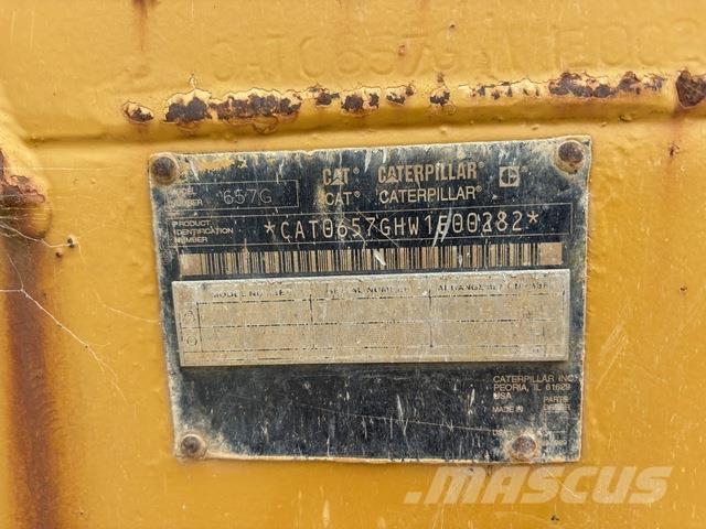 CAT 657G Scraper