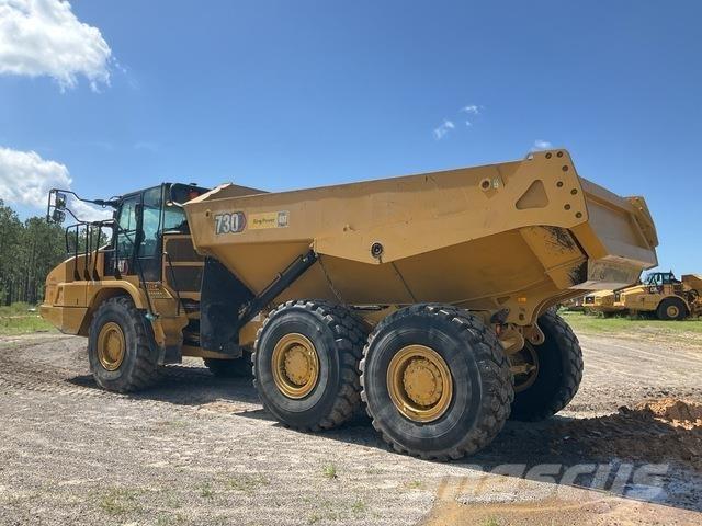 CAT 730 Tombereau articulé