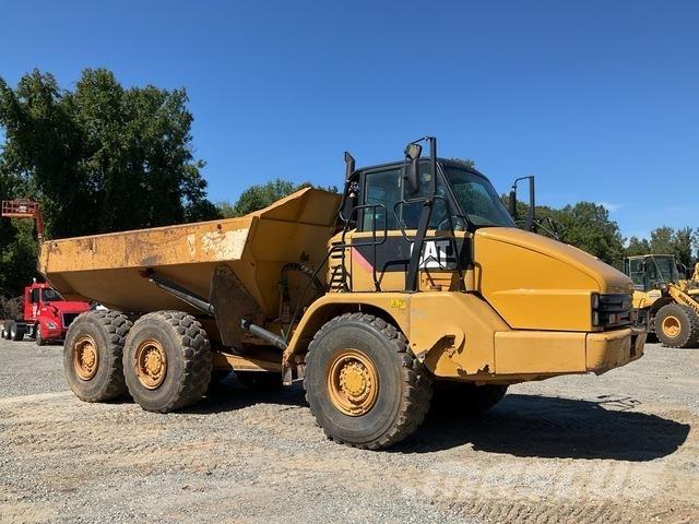 CAT 730 Tombereau articulé