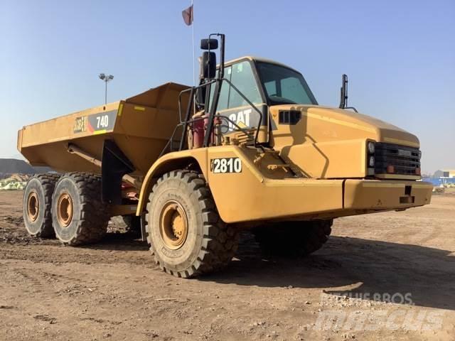CAT 740 Tombereau articulé