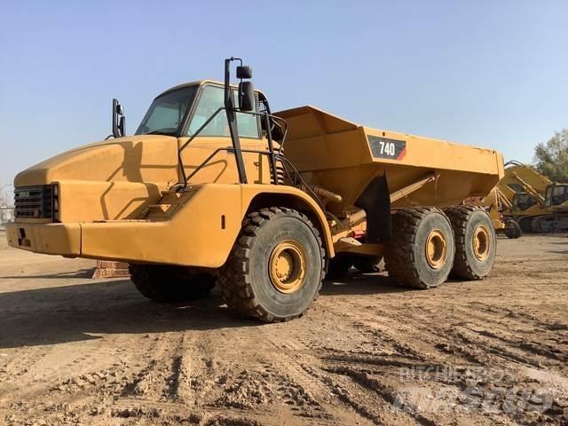 CAT 740 Tombereau articulé