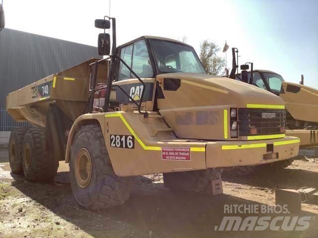 CAT 740 Tombereau articulé