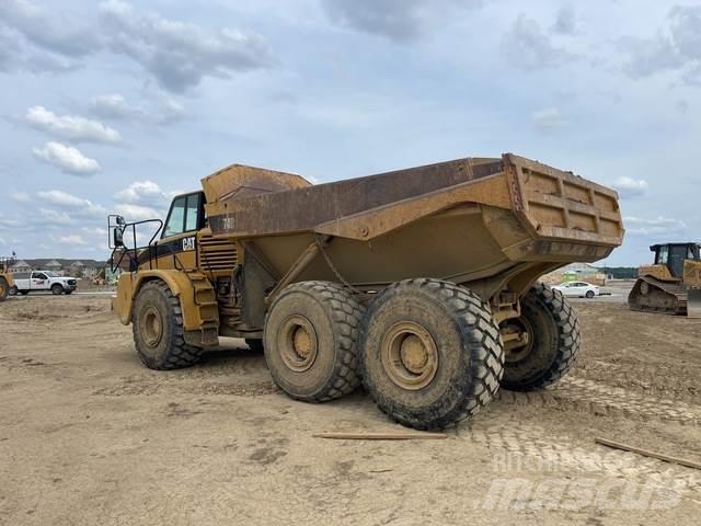 CAT 740 Tombereau articulé