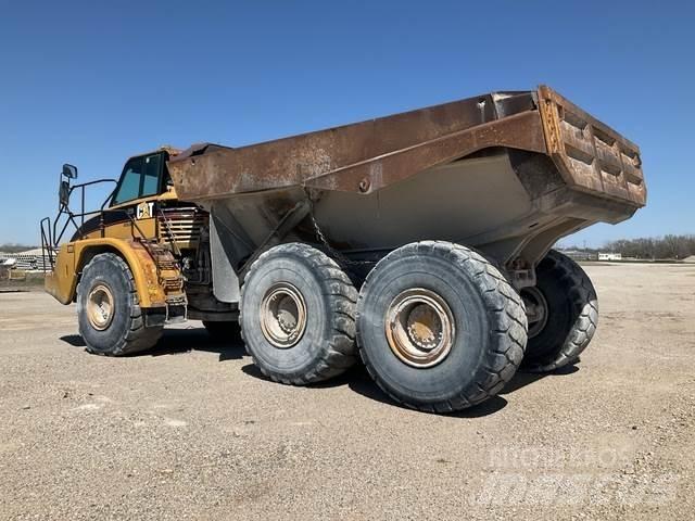 CAT 740 Tombereau articulé