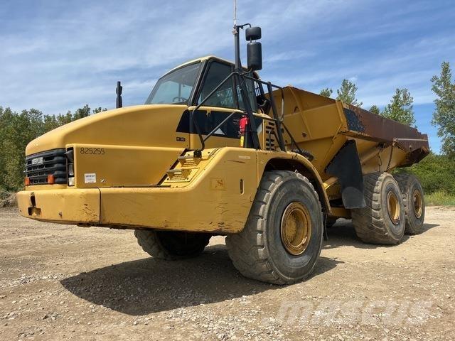 CAT 740 Tombereau articulé