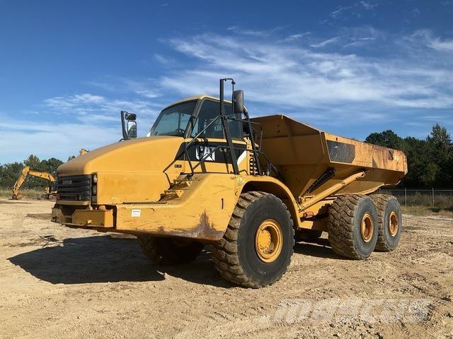 CAT 740 Tombereau articulé