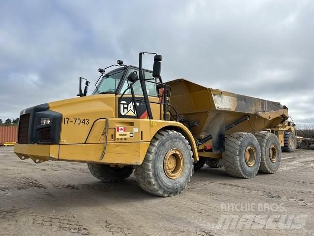 CAT 740B Tombereau articulé