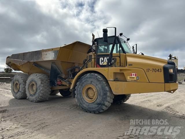 CAT 740B Tombereau articulé