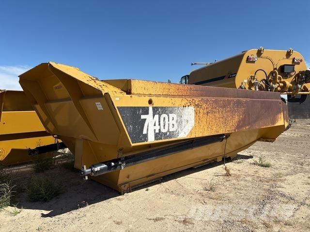 CAT 740B Transport - Autres
