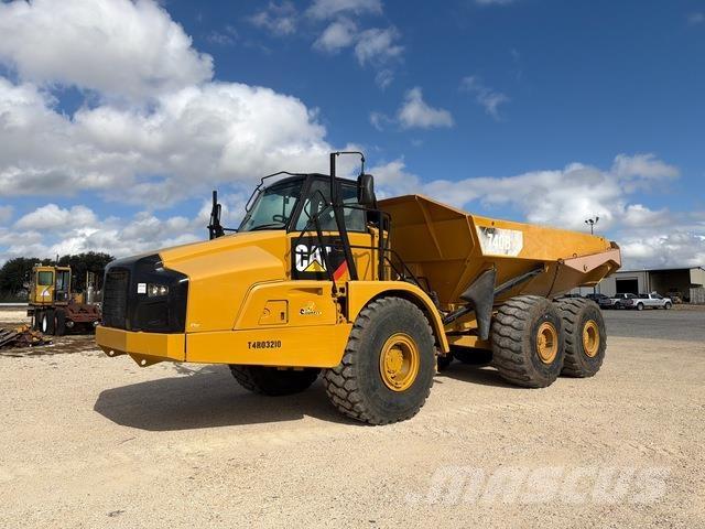 CAT 740B Tombereau articulé