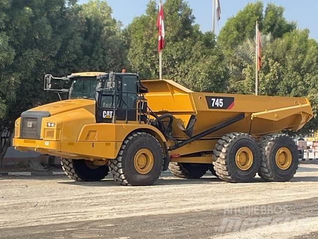 CAT 745 Tombereau articulé