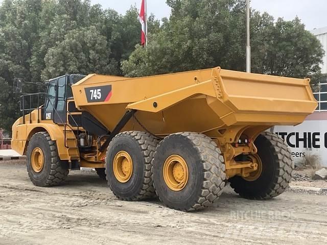 CAT 745 Tombereau articulé