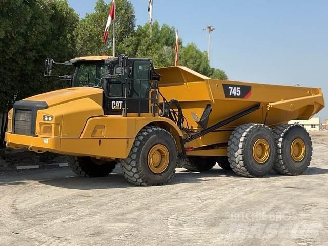 CAT 745 Tombereau articulé