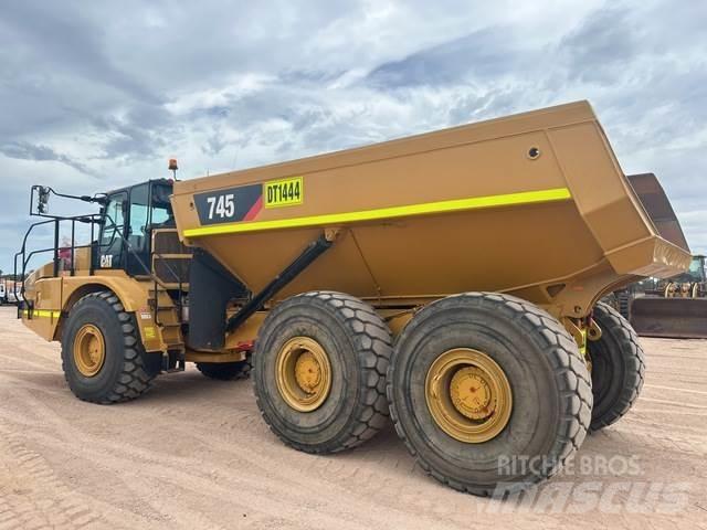 CAT 745 Tombereau articulé