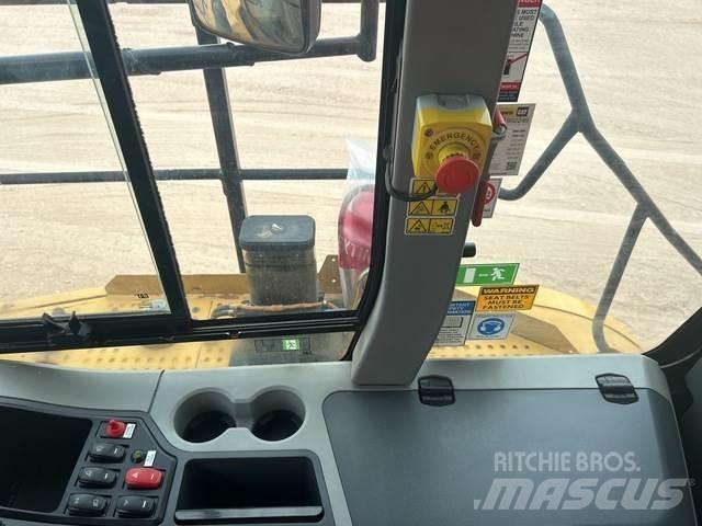 CAT 745 Tombereau articulé