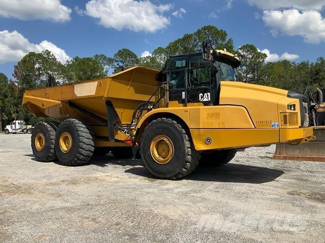 CAT 745 Tombereau articulé
