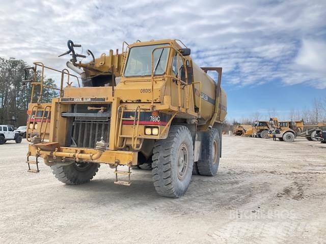CAT 769C Camion citerne à eau