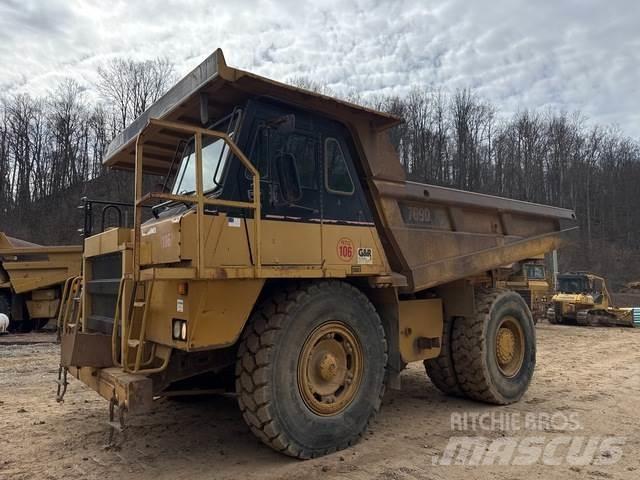 CAT 769D Tombereau articulé