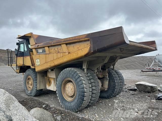 CAT 769D Tombereau articulé