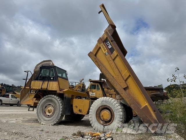 CAT 771D Tombereau articulé