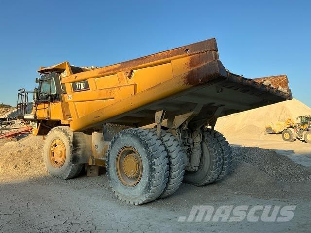 CAT 771D Tombereau articulé