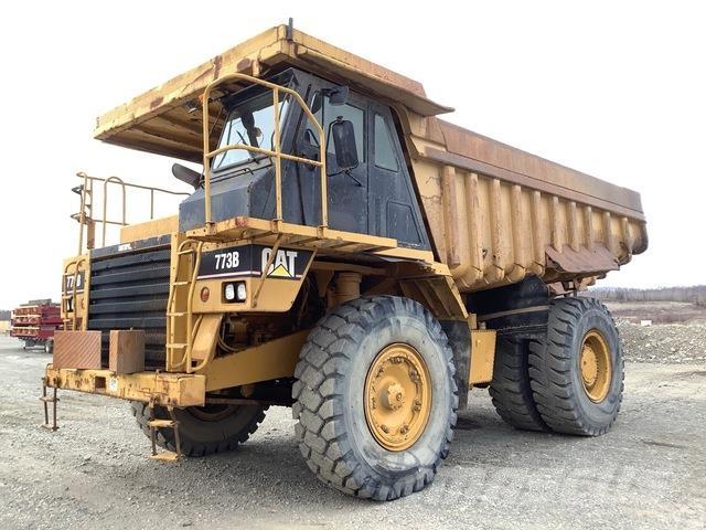 CAT 773B Tombereau articulé