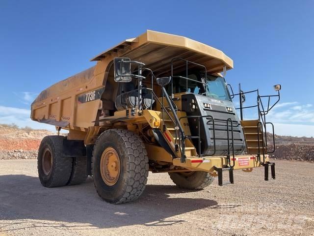 CAT 773F Tombereau articulé