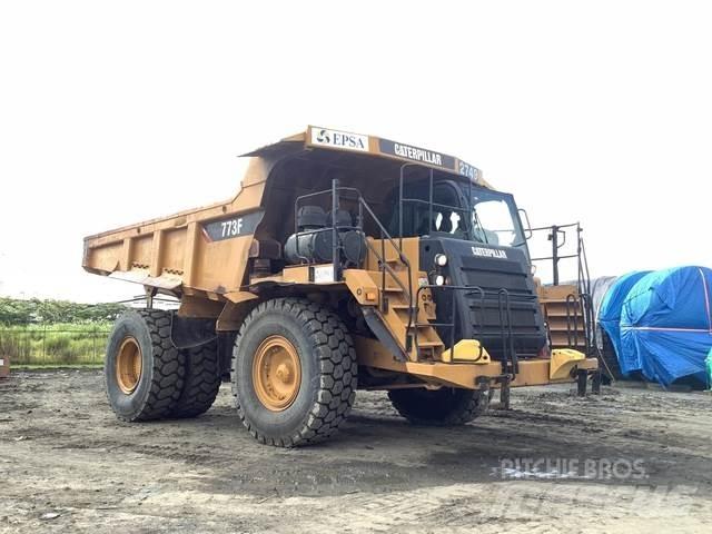 CAT 773F Tombereau articulé