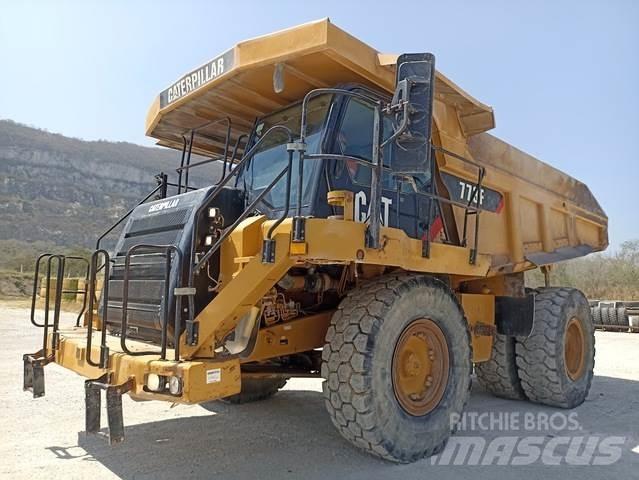 CAT 773F Tombereau articulé