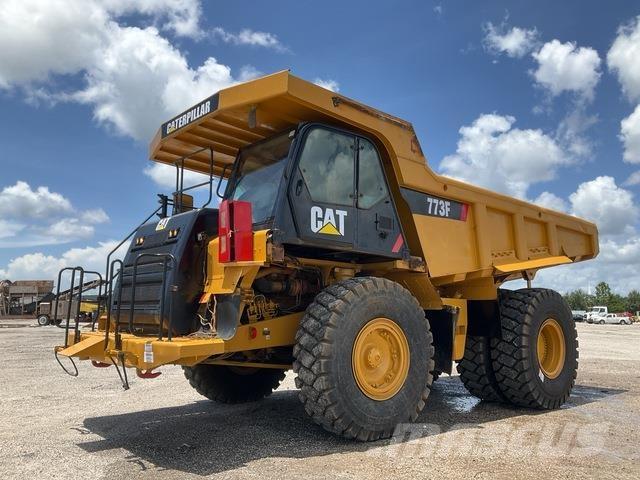 CAT 773F Tombereau articulé