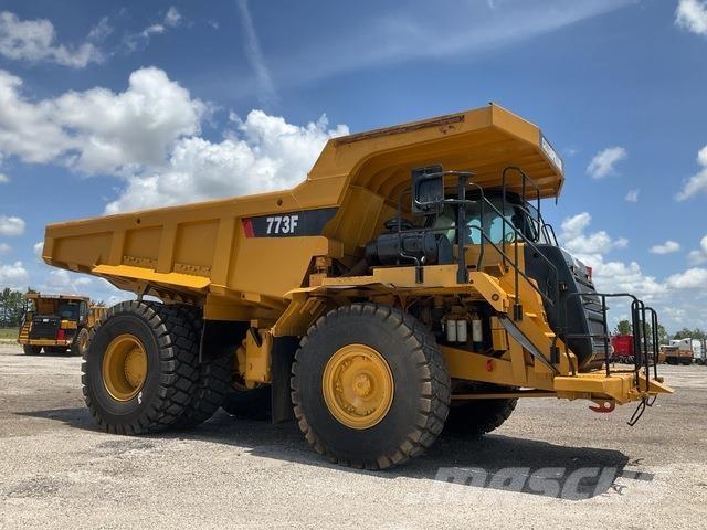 CAT 773F Tombereau articulé